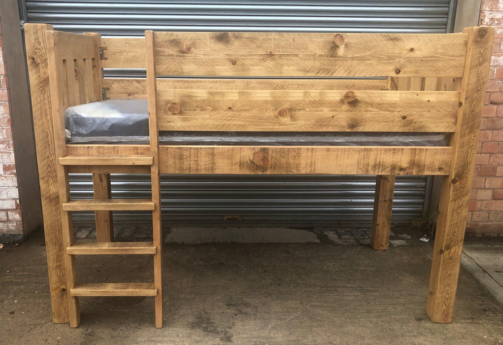 The Authentic Light Waxed Midi-Sleeper - Kubek Furniture