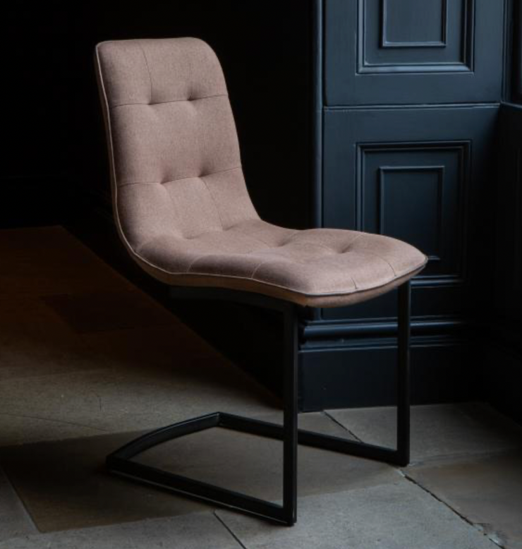 Hampton Dining Chair in Tawny Cotton