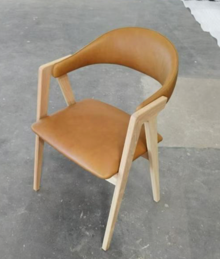 Ossby Chair in Tan Leather