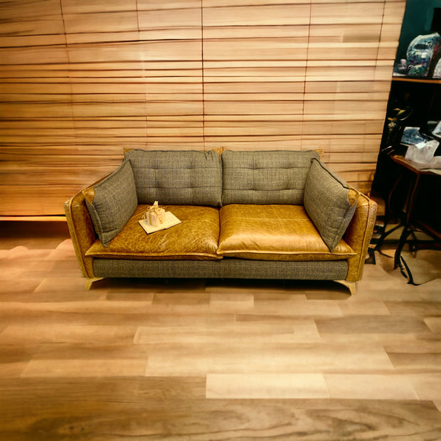 Regal 3-Seater Sofa in Uist Night and Brown Cerrato