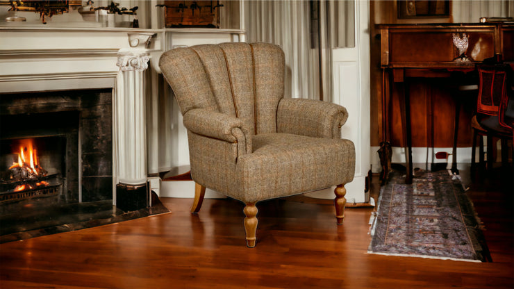 Lily Petite Armchair in Hunting Lodge