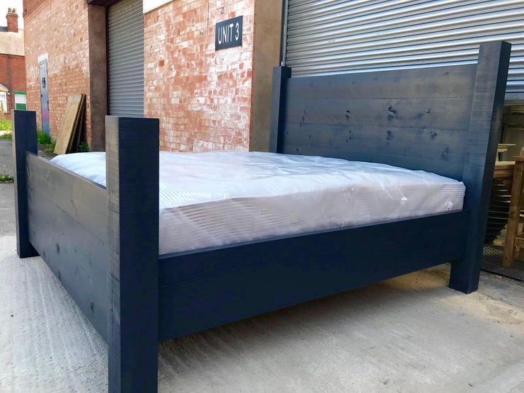 The Painted Plank Bed - Kubek Furniture