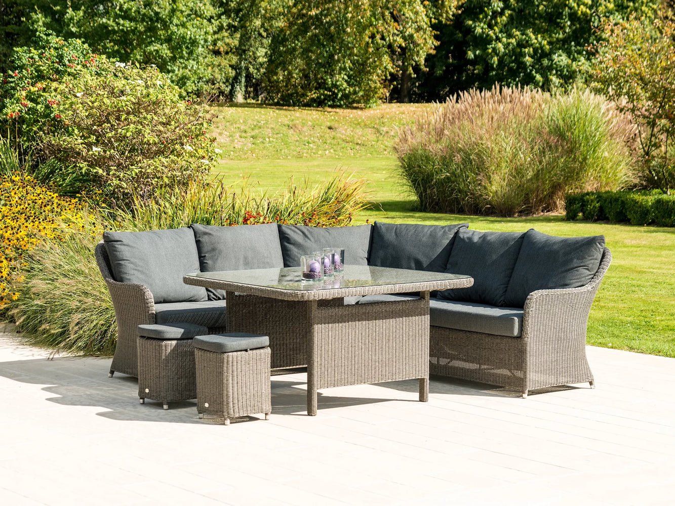 Monte Carlo Casual Dining Set with Firepit