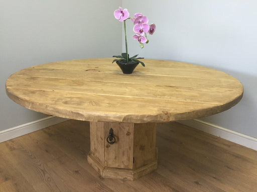 The Artisan Waxed Round Table